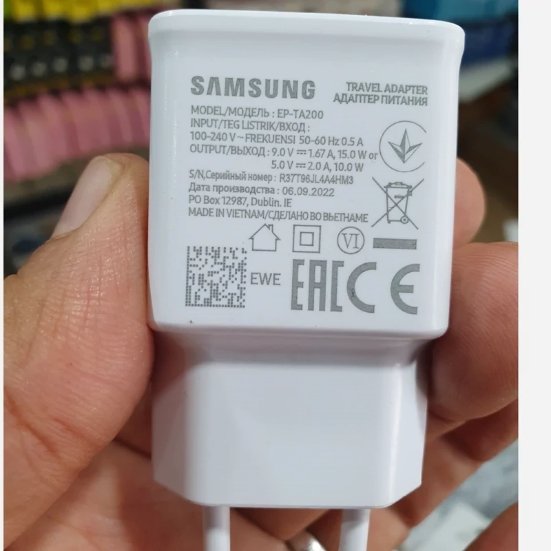 شارژر 15W سرجعبه سامسونگ مناسب گوشی های  A50  وA51 A12 و ... با قابلیت شارژ سریع ساخت ویتنام